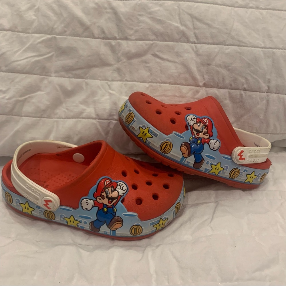 Crocs | Super Mario